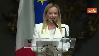 Meloni al direttore di Vista: "Come si dice Jakhnagiev? Il tuo cognome non è facilissimo"