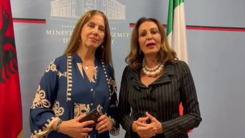 Asse Albania-Italia per il turismo, il piano di Daniela Santanchè