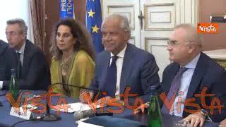 Riqualificazione Piazza del Plebiscito, la firma dell'accordo con il ministro Piantedosi a Napoli