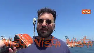 Torna il grande caldo, i napoletani si ispirano a Pino Daniele: Il clima è pazzo