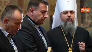 Zelensky onora i caduti nella giornata dell'indipendenza ucraina