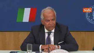 Piantedosi: "Su migranti ci sarà confronto permanente, il sistema accoglienza sta reggendo"