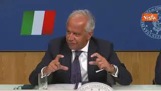 Piantedosi: "Favorire ingressi migranti regolari e incrementare meccanismi espulsivi"