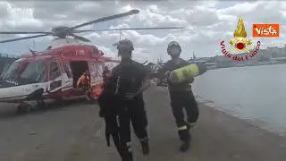 La ricerca dei Vigili del fuoco di un uomo disperso nel porto di Riposto, in provincia di Catania