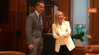 Giorgia Meloni incontra il premier greco Kyriakos Mitsotakis ad Atene, ecco le immagini