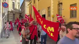 Tragedia Brandizzo, in 2mila al corteo silenzioso a Vercelli con lo slogan "non abbiamo più parole"