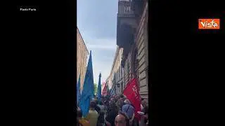 Tragedia Brandizzo, presidio davanti a Prefettura di Vercelli dopo "corteo silenzioso" dei sindacati