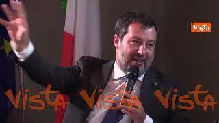 Salvini su Gentiloni: "Sembra che il Commissario europeo italiano giochi per un'altra nazionale"