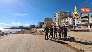 Uragano in Libia, a Derna i Vigili del Fuoco italiani. Ecco le immagini
