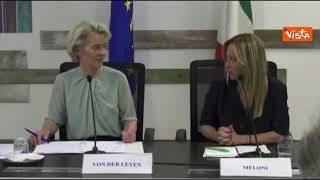 Meloni: "Von der Leyen ha ritardato partenza per New York per essere a Lampedusa"