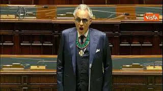 La standing ovation per Bocelli che canta "Nessun dorma" alla Camera