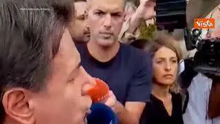 Conte a Lampedusa: "Non vi abbandoniamo"