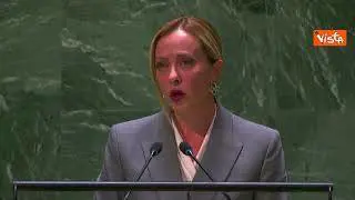 Meloni: "Intelligenza artificiale può essere devastante sul lavoro"