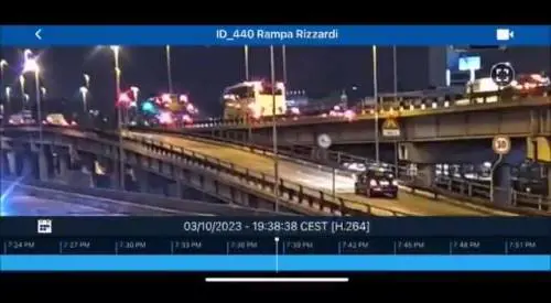 Incidente a Mestre, ecco il momento in cui il bus precipita dal cavalcavia