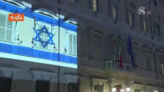 Palazzo Madama illuminato dalla bandiera di Israele