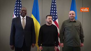 Visita a sorpresa di Zelensky al quartier generale Nato a Bruxelles