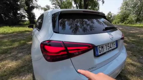 Nuova Classe A 180d, guarda il video della berlina da 20 km/l