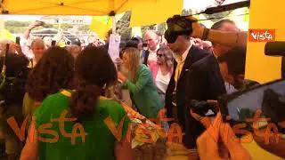 Assaggio di prodotti tipici per Giorgia Meloni mangia agli stand del Villaggio Coldiretti