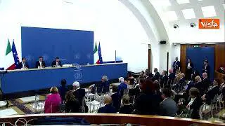 Salvini: "Giusto vietare manifestazioni se inneggiano all'odio"