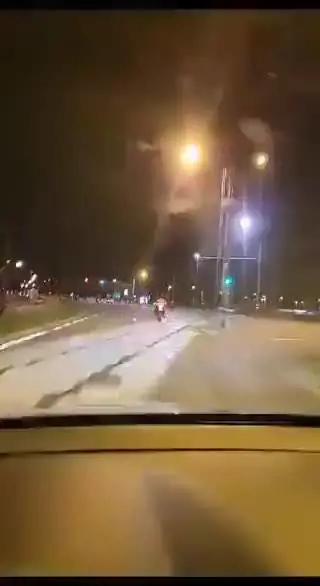 Il killer in fuga: il video ripreso da un'automobilista