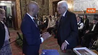 Mattarella riceve al Quirinale ragazzi disabili che hanno realizzato guida su La Valle di Signorelli