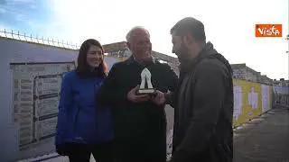 Zelensky visita i nuovi appartamenti realizzati nella regione di Kiev