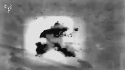 Israele bombarda Hezbollah: tensione al confine col Libano