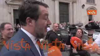 "Sulle pensioni? Se vieni a Napoli ti do l'esclusiva...", Salvini scherza con i cronisti al Senato