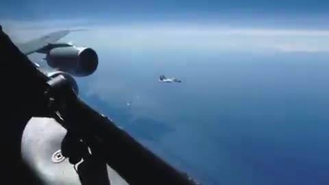 "Manovre aggressive e pericolose": i video del Pentagono che inchiodano i jet cinesi