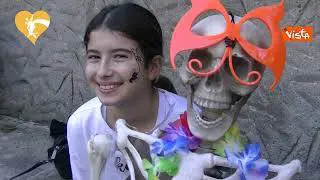 Festa di Halloween al Bioparco di Roma, bimbi in maschera e zucche per gli animali
