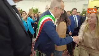 Bagno di folla per Meloni ad Acqualagna, visita casa Mattei e Fiera del Tartufo