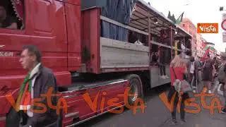 Manifestazione per la Palestina a Roma, l'arrivo del corteo a Piazza San Giovanni