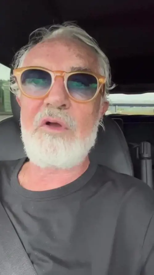 "Roba da matti". La denuncia di Briatore, derubato in centro da un extracomunitario