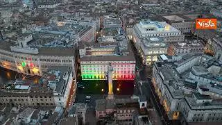Quattro novembre, Palazzo Chigi illuminato con il tricolore