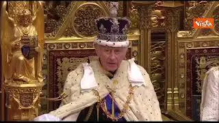 Re Carlo III a Westminster per il suo primo King's Speech. L'ingresso nella Camera dei Lord