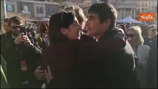 Schlein abbraccia Bonelli e Fratoianni alla manifestazione Pd di Piazza del Popolo