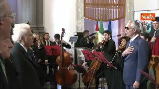 Mattarella alla Federico II di Napoli, Bocelli intona l'inno nazionale