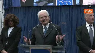 Mattarella visita polo universitario di Scampia: "Segnale che irradia positività"