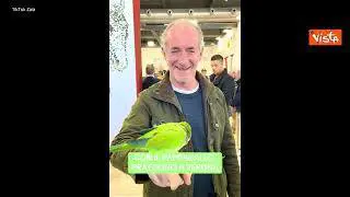 Zaia a Veronafiere con un pappagallo, il simpatico video postato sui social