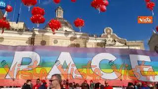 Sciopero Cgil e Uil, migliaia di persone in piazza del Popolo a Roma