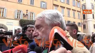 Paolo Crepet: "Oggi i giovani non hanno nulla, se non l'alcol al bar"