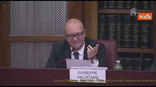 Valditara legge brano da libro Amadori: "Stigmatizza maschilismo e patriarcato"