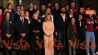 "Fate cheese", l'invito di Meloni agli atleti in posa contro la violenza sulle donne a Palazzo Chigi