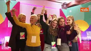 Violenza donne, il minuto di "rumore" al congresso di Sinistra Italiana