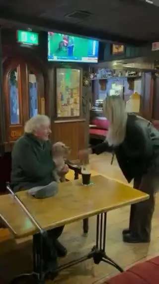 Lo straordinario spot di Natale realizzato da Charlie's Bar