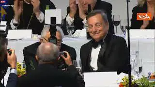 È morto Henry Kissinger all'età di 100 anni, eccolo con Draghi nel 2022 a New York