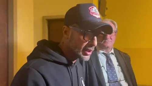 Lo show in aula di Fabrizio Corona dopo la condanna: "Io non sono la sorella di Cucchi"