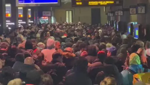 Lo sciopero dei treni a Cadorna