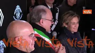 Gualtieri inaugura le luminarie di via dei Condotti: "Si apre una pagina di luce e gioia"