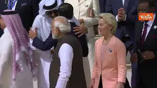 Cop28 a Dubai, la foto di famiglia dei leader. Per l'Italia è presente Giorgia Meloni